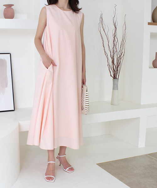 MODE ROBE（モードローブ）の「《MODE ROBE》 オリジナルワンピース（ワンピース・レディース・ホワイト/ブラック/ブラウン/ピンク/ブルー/ミント・FREE）」の10枚目の写真