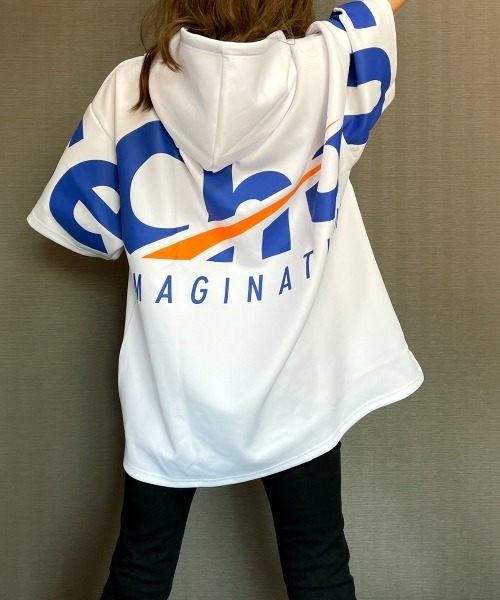 GGD(ジージーディー)の「ビックシルエットバックプリントロゴストレッチTシャツパーカーCHOUSE(Tシャツ/カットソー・レディース・ホワイト/ブラック・L/LL/M)」の4枚目の写真