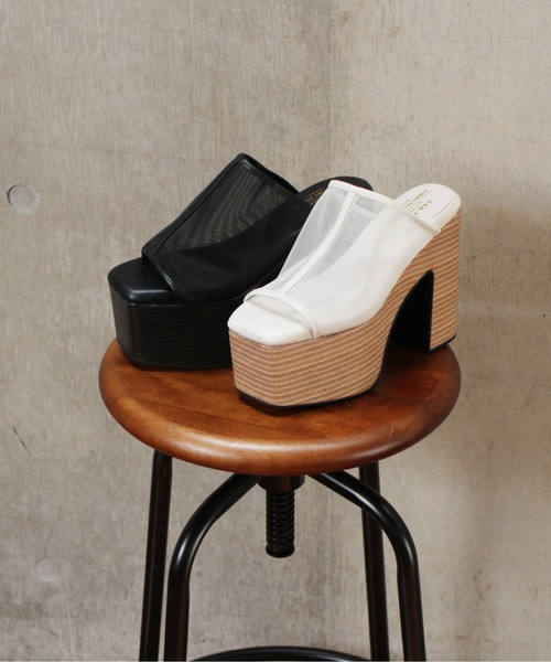 one way（ワンウェイ）の「【oneway】メッシュ厚底サンダル（サンダル・レディース・アイボリー/ホワイト/ブラック・L/S/M）」の8枚目の写真