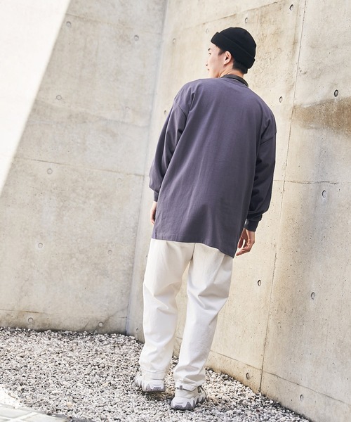 Snap club（スナップクラブ）の「【Snap club】オーバーサイズ カレッジロゴプリント L/Sカットソー プリントロンT（Tシャツ/カットソー・メンズ・オフホワイト/ダークブルー・M/L）」の5枚目の写真