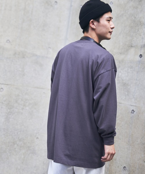 Snap club（スナップクラブ）の「【Snap club】オーバーサイズ カレッジロゴプリント L/Sカットソー プリントロンT（Tシャツ/カットソー・メンズ・オフホワイト/ダークブルー・M/L）」の3枚目の写真