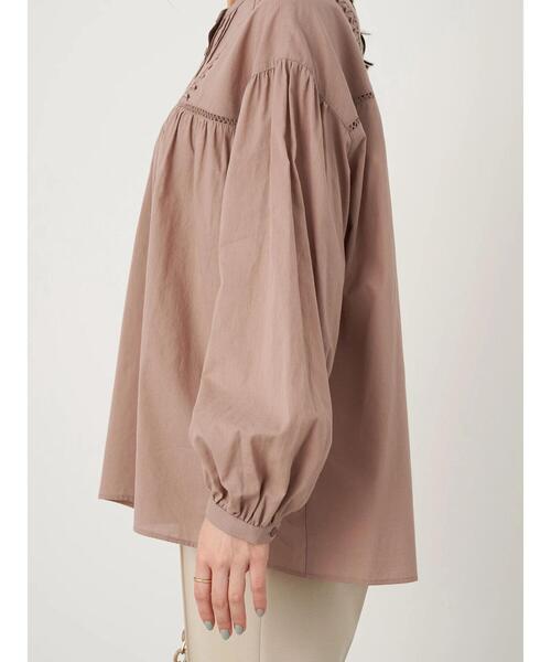 earth music&ecology（アースミュージックアンドエコロジー）の「ロマンティックねじりタックブラウス ＊（シャツ/ブラウス・レディース・ホワイト/ブラック/モカ・FREE）」の13枚目の写真