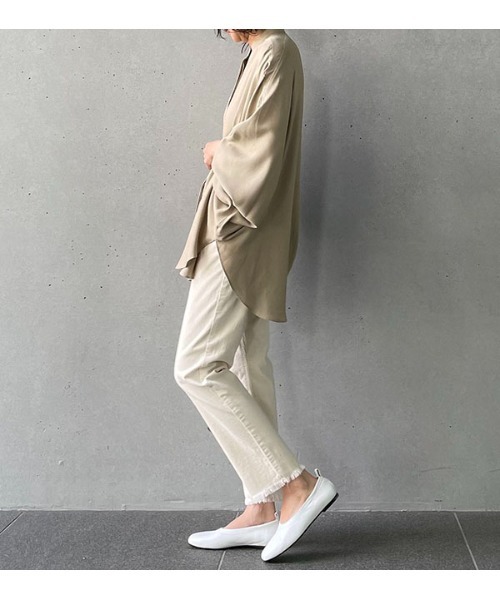 1er Arrondissement(プルミエアロンディスモン)の「ドライレーヨンギャザースリーブブラウス(シャツ/ブラウス・レディース・ブラック/ベージュ/オフホワイト・FREE)」の7枚目の写真