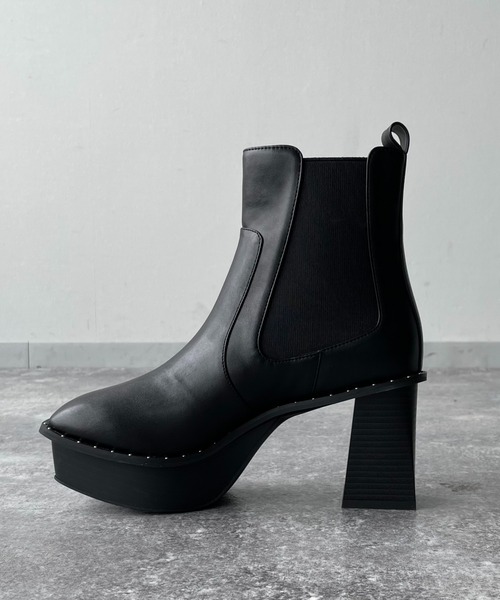 PAGEBOY（ページボーイ）の「ヘビーソールサイドゴアブーツ【Sサイズ　WEB限定】（ブーツ・レディース・ブラック/ブラウン/ホワイト系その他・MEDIUM/LARGE/SMALL）」の11枚目の写真