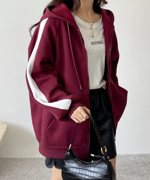 emi+（エミプラス）の「裏起毛ボリュームスリーブ配色ラインパーカー（パーカー・レディース・グレー/ブラック/モカ/ボルドー/ブラウン・S/M/XL/L）」の6枚目の写真