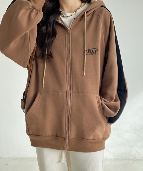 emi+（エミプラス）の「裏起毛ボリュームスリーブ配色ラインパーカー（パーカー・レディース・グレー/ブラック/モカ/ボルドー/ブラウン・S/M/XL/L）」の8枚目の写真