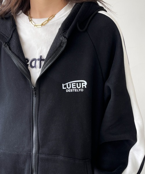 emi+（エミプラス）の「裏起毛ボリュームスリーブ配色ラインパーカー（パーカー・レディース・グレー/ブラック/モカ/ボルドー/ブラウン・S/M/XL/L）」の15枚目の写真