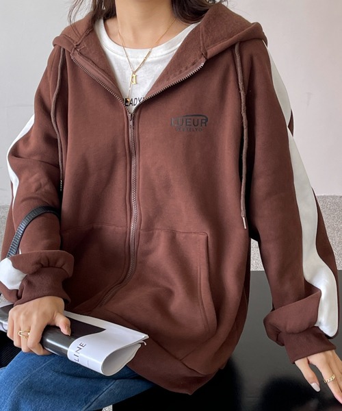 emi+（エミプラス）の「裏起毛ボリュームスリーブ配色ラインパーカー（パーカー・レディース・グレー/ブラック/モカ/ボルドー/ブラウン・S/M/XL/L）」の19枚目の写真