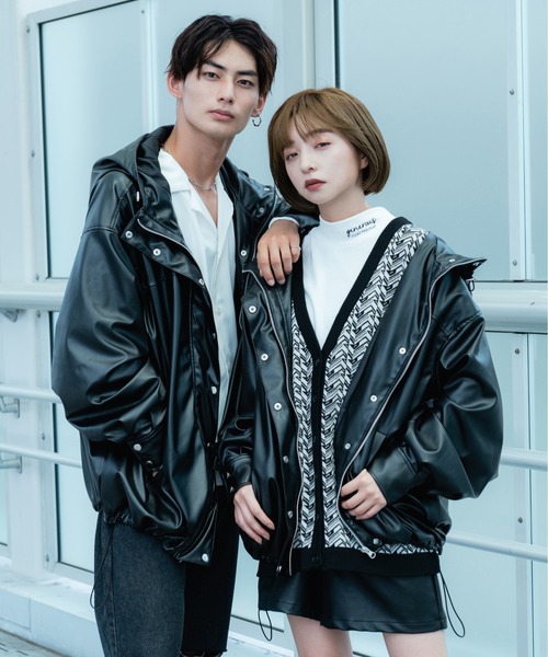 Ellno Loset（エルノロゼット）の「ビーガンレザーマウンテンパーカー