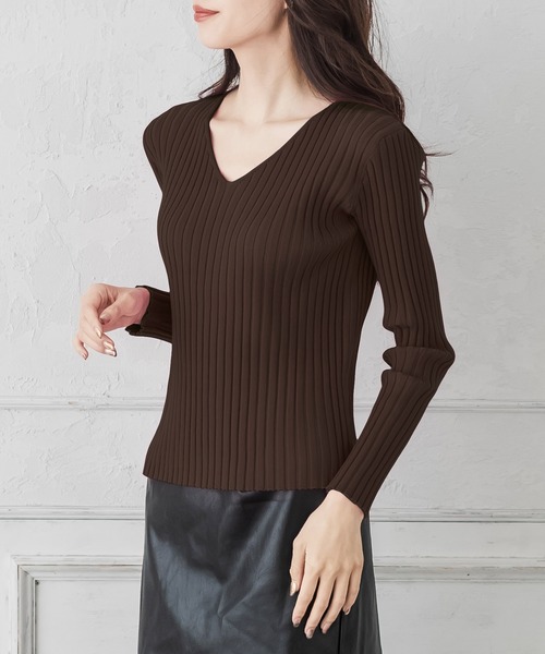 Julia Boutique(ジュリアブティック)の「パーソナルカラー長袖ニットトップス/21570(ニット/セーター・レディース・ブラック/ホワイト/ブラウン/ピンク/ネイビー/パープル/ブルー/ベージュ/マスタード/ボルドー/チャコール/グリーン/イエロー/アイボリー/ミント/ピンク系/オレンジ系・ONE)」の6枚目の写真