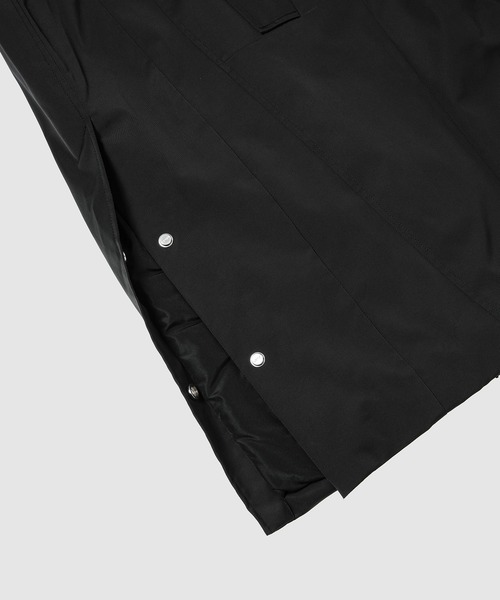 C2H4(シーツーエイチフォー)の「PANELLED SHELTER DISTRESSING PARKA(モッズコート・メンズ・ブラック・M)」の6枚目の写真
