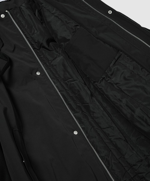 C2H4(シーツーエイチフォー)の「PANELLED SHELTER DISTRESSING PARKA(モッズコート・メンズ・ブラック・M)」の7枚目の写真