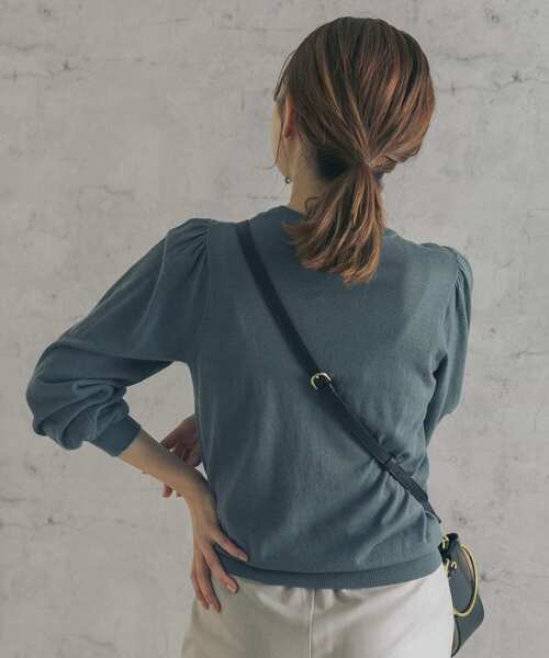 URBAN RESEARCH ROSSO（アーバンリサーチロッソ）の「マシンウォッシャブルパフニットプルオーバー（ニット/セーター・レディース・ライトベージュ/グリーン系その他/ネイビー・FREE）」の12枚目の写真