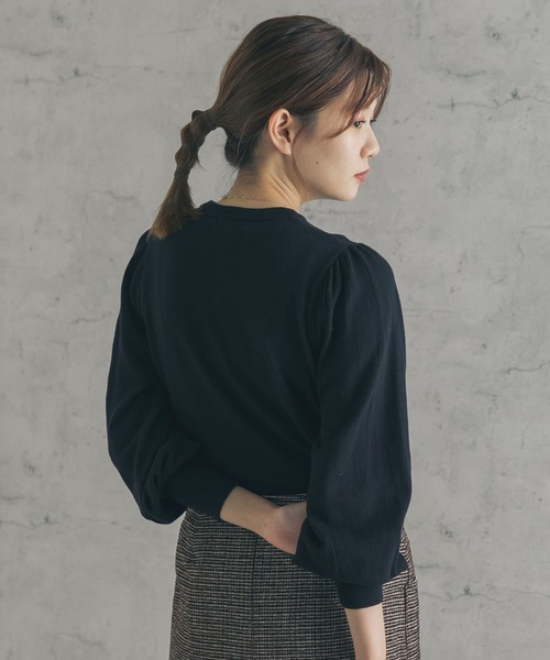 URBAN RESEARCH ROSSO（アーバンリサーチロッソ）の「マシンウォッシャブルパフニットプルオーバー（ニット/セーター・レディース・ライトベージュ/グリーン系その他/ネイビー・FREE）」の20枚目の写真