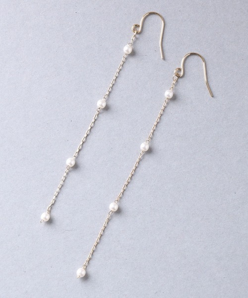Manon's Selection(マノンズセレクション)の「パールラインフックロングピアス(ピアス(両耳用)・レディース・ゴールド・ONE SIZE)」の3枚目の写真