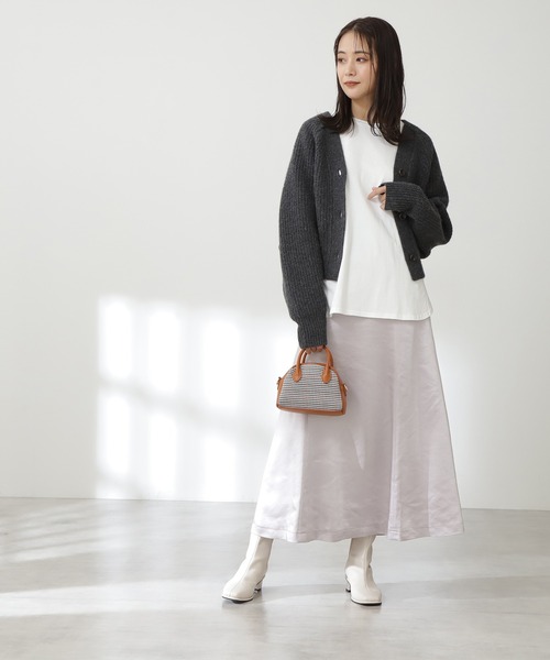 N.（N. Natural Beauty Basic）（エヌエヌナチュラルビューティーベーシック）の「【S Size Line】◆サテンマーメイドスカート（スカート・レディース・グレー/ベージュ/カーキ・SMALL/MEDIUM）」の4枚目の写真