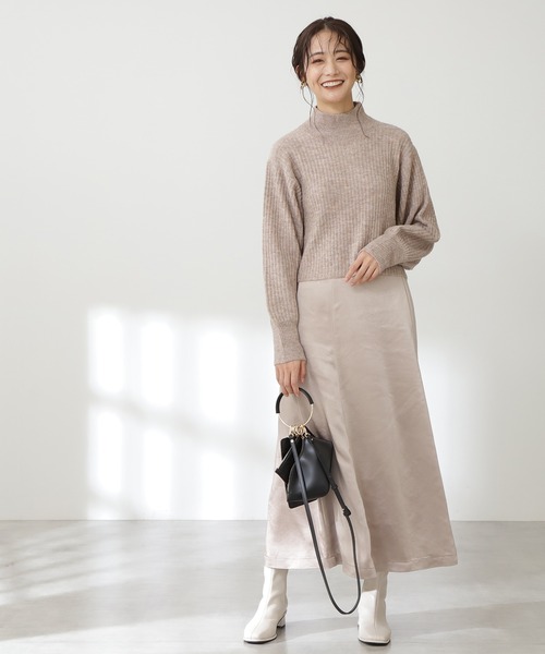 N.（N. Natural Beauty Basic）（エヌエヌナチュラルビューティーベーシック）の「【S Size Line】◆サテンマーメイドスカート（スカート・レディース・グレー/ベージュ/カーキ・SMALL/MEDIUM）」の9枚目の写真