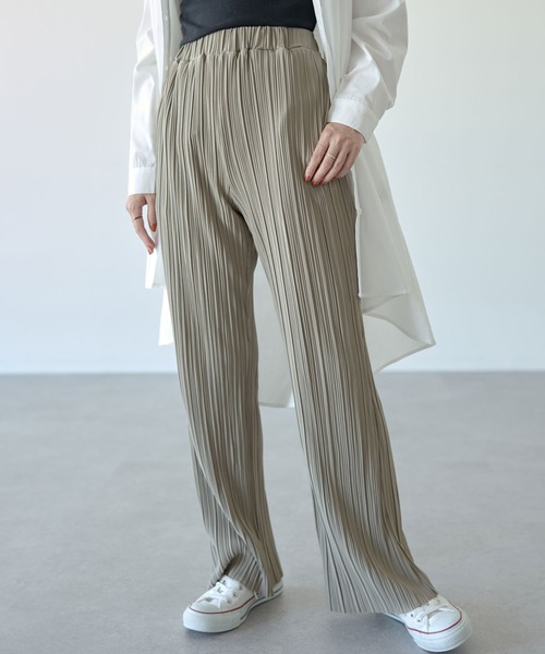 earth music&ecology（アースミュージックアンドエコロジー）の「すきな丈プリーツパンツ＊（その他パンツ・レディース・ブラック/ドット/ベージュ/グリーン/ブラウン/イエロー・FREE）」の4枚目の写真