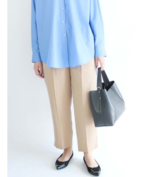 Te chichi(テチチ)の「ベルトデザインソフトテーパードパンツ(その他パンツ・レディース・ベージュ/ネイビー/イエロー・SMALL/MEDIUM)」の1枚目の写真