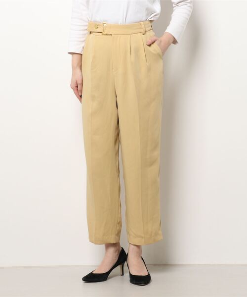 Te chichi(テチチ)の「ベルトデザインソフトテーパードパンツ(その他パンツ・レディース・ベージュ/ネイビー/イエロー・SMALL/MEDIUM)」の6枚目の写真