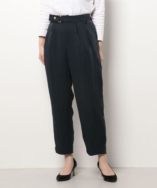 Te chichi(テチチ)の「ベルトデザインソフトテーパードパンツ(その他パンツ・レディース・ベージュ/ネイビー/イエロー・SMALL/MEDIUM)」の9枚目の写真