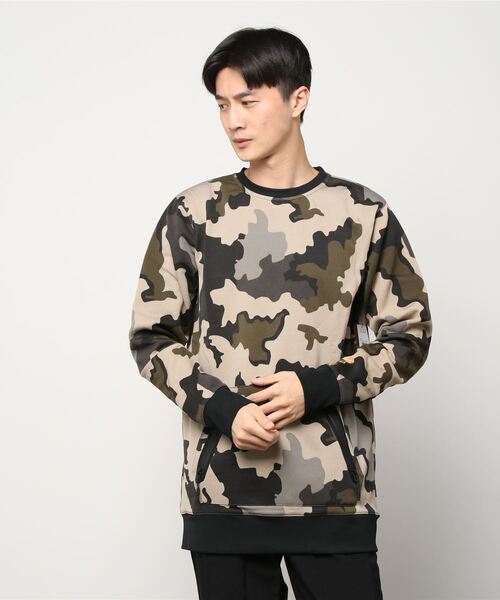 VOLCOM（ボルコム）の「LET IT STORM CREW FLEECE（スウェット・メンズ・マルチ/ブラック/カーキ・SMALL/MEDIUM/LARGE）」の2枚目の写真