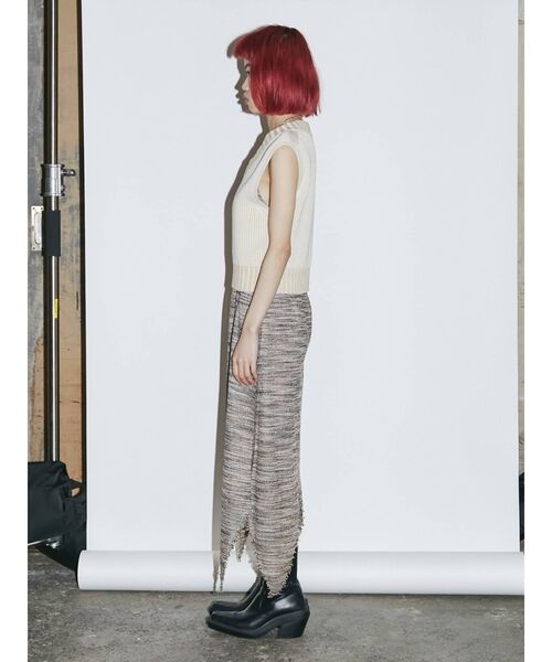 EMODA（エモダ）の「【VEQUM】COMPACT KNIT VEST（ベスト・レディース・アイボリー/マスタード/ネイビー・FREE）」の12枚目の写真