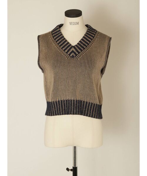 EMODA（エモダ）の「【VEQUM】COMPACT KNIT VEST（ベスト・レディース・アイボリー/マスタード/ネイビー・FREE）」の16枚目の写真