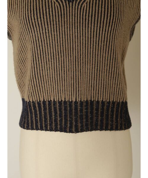 EMODA（エモダ）の「【VEQUM】COMPACT KNIT VEST（ベスト・レディース・アイボリー/マスタード/ネイビー・FREE）」の20枚目の写真