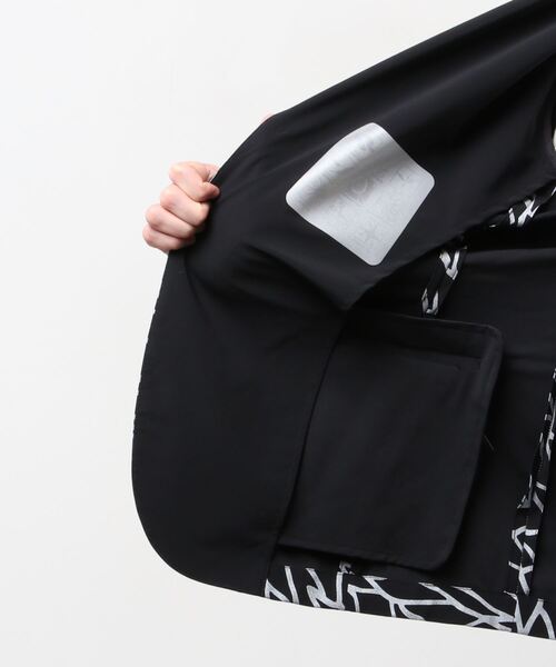 HYDROGEN(ハイドロゲン)の「《HYDROGEN/ハイドロゲン》アイコンテッチスモーキングジャケット/ICON TECH SMOKING JKT(テーラードジャケット・メンズ・ブラック系その他・X-LARGE/MEDIUM/LARGE/SMALL)」の5枚目の写真