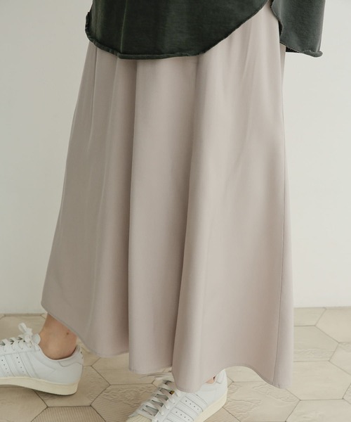 URBAN RESEARCH DOORS(アーバンリサーチドアーズ)の「フィブリルスカート(スカート・レディース・チャコールグレー/ライトグレー・1/0)」の6枚目の写真