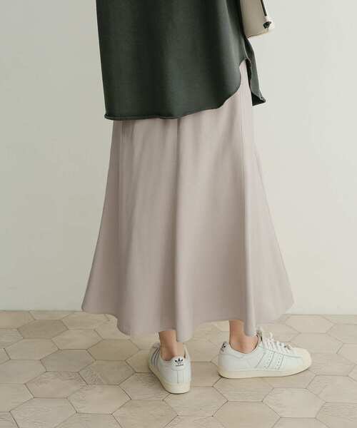 URBAN RESEARCH DOORS(アーバンリサーチドアーズ)の「フィブリルスカート(スカート・レディース・チャコールグレー/ライトグレー・1/0)」の8枚目の写真