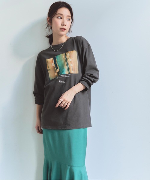 titivate(ティティベイト)の「フォトプリントロングスリーブTシャツ(Tシャツ/カットソー・レディース・オフホワイト/チャコール・FREE)」の13枚目の写真