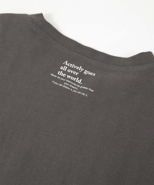 titivate(ティティベイト)の「フォトプリントロングスリーブTシャツ(Tシャツ/カットソー・レディース・オフホワイト/チャコール・FREE)」の5枚目の写真