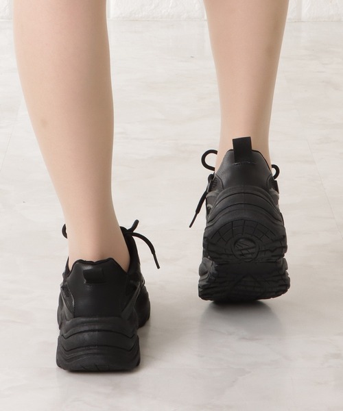Lace Ladies（レースレディース）の「異素材ボリュームレースアップスニーカー（スニーカー・レディース・ホワイト/ブラック・25/23.5/24.5/23/22.5/24）」の10枚目の写真
