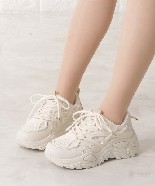 Lace Ladies（レースレディース）の「異素材ボリュームレースアップスニーカー（スニーカー・レディース・ホワイト/ブラック・25/23.5/24.5/23/22.5/24）」の19枚目の写真