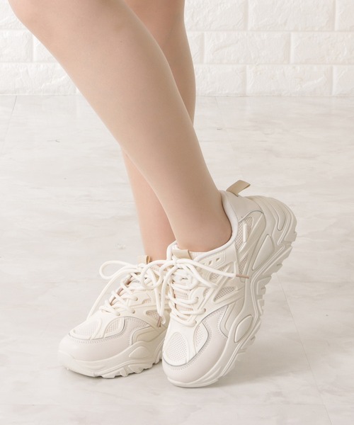 Lace Ladies（レースレディース）の「異素材ボリュームレースアップスニーカー（スニーカー・レディース・ホワイト/ブラック・25/23.5/24.5/23/22.5/24）」の18枚目の写真