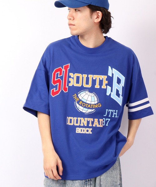 A.T,C in the attic homme(エーティーシーインジアティックオム)の「カレッジロゴ&刺繍入りルーズTシャツ(Tシャツ/カットソー・メンズ・ホワイト/ブルー/グリーン・M/L/XL)」の1枚目の写真