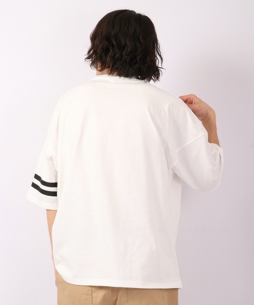 A.T,C in the attic homme(エーティーシーインジアティックオム)の「カレッジロゴ&刺繍入りルーズTシャツ(Tシャツ/カットソー・メンズ・ホワイト/ブルー/グリーン・M/L/XL)」の5枚目の写真
