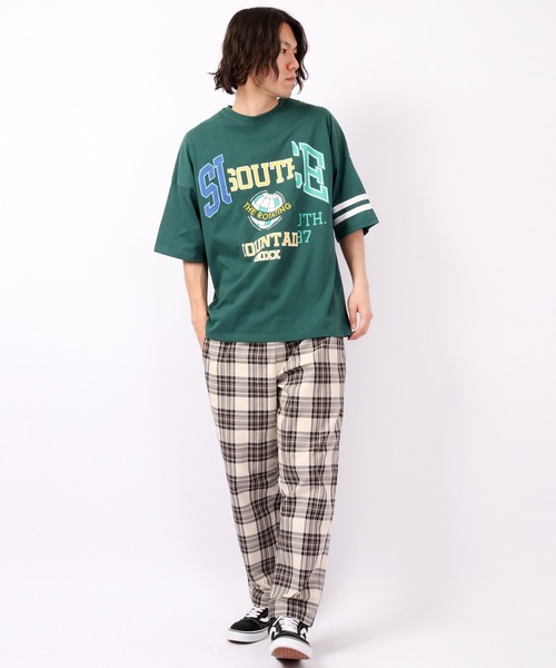 A.T,C in the attic homme(エーティーシーインジアティックオム)の「カレッジロゴ&刺繍入りルーズTシャツ(Tシャツ/カットソー・メンズ・ホワイト/ブルー/グリーン・M/L/XL)」の12枚目の写真