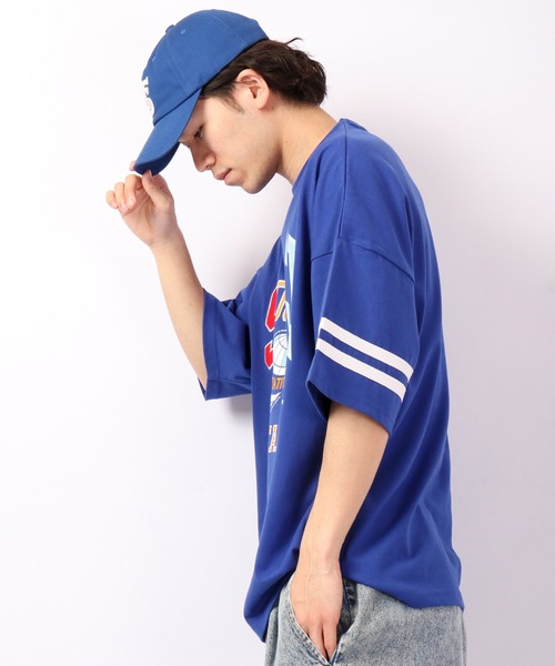 A.T,C in the attic homme(エーティーシーインジアティックオム)の「カレッジロゴ&刺繍入りルーズTシャツ(Tシャツ/カットソー・メンズ・ホワイト/ブルー/グリーン・M/L/XL)」の13枚目の写真