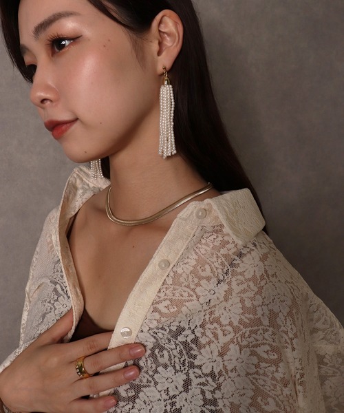 Monocoro toppi（モノコロトッピ）の「艶やかなロマンティックムード。タッセルパールピアス＆イヤリング（イヤリング・レディース・ホワイト系その他2/ホワイト系その他・フリー）」の4枚目の写真