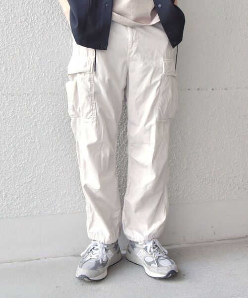 SHIPS any（シップス エニィ）の「SHIPS any: BDU ライトオンスデニム カーゴパンツ◇（カーゴパンツ・メンズ・ライトグレー/グレー/オリーブ・SMALL/MEDIUM/LARGE）」の18枚目の写真
