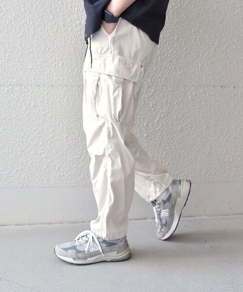 SHIPS any（シップス エニィ）の「SHIPS any: BDU ライトオンスデニム カーゴパンツ◇（カーゴパンツ・メンズ・ライトグレー/グレー/オリーブ・SMALL/MEDIUM/LARGE）」の19枚目の写真