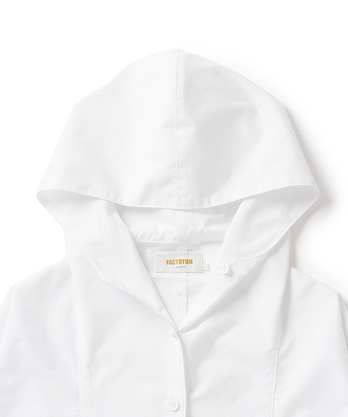 Ray BEAMS（レイビームス）の「●FACTOTUM FEMME / 別注 フードシャツ（シャツ/ブラウス・レディース・ホワイト・ONE SIZE）」の4枚目の写真