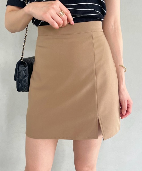 CLEA（クレア）の「スリット台形ミニスカート/スカパン（スカート・レディース・ブラック/ブラウン/ピンク/イエロー/アイボリー・S/M/L）」の3枚目の写真