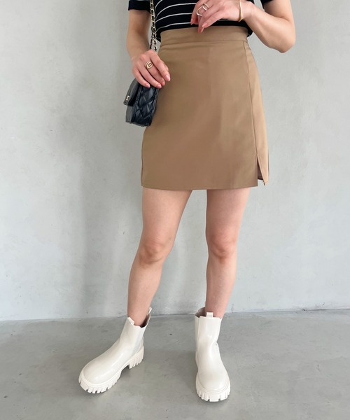 CLEA（クレア）の「スリット台形ミニスカート/スカパン（スカート・レディース・ブラック/ブラウン/ピンク/イエロー/アイボリー・S/M/L）」の12枚目の写真