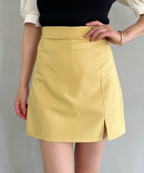 CLEA（クレア）の「スリット台形ミニスカート/スカパン（スカート・レディース・ブラック/ブラウン/ピンク/イエロー/アイボリー・S/M/L）」の9枚目の写真