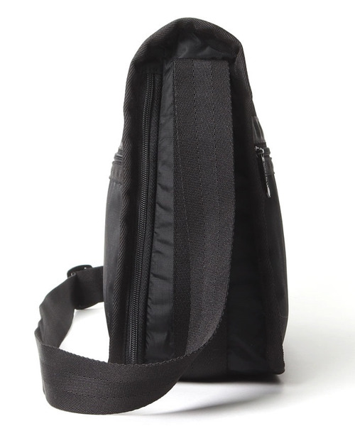 LeSportsac(レスポートサック)の「DELUXE EVERYDAY BAG 【日本限定】リサイクルドブラックJP(ショルダーバッグ・レディース・ブラック・FREE)」の5枚目の写真