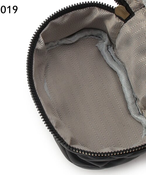 Ober Tashe(オーバータッシェ)の「キルティングバニティバッグ(ショルダーバッグ・レディース・ホワイト/ブラック/イエロー/ピンク系・FREE)」の7枚目の写真